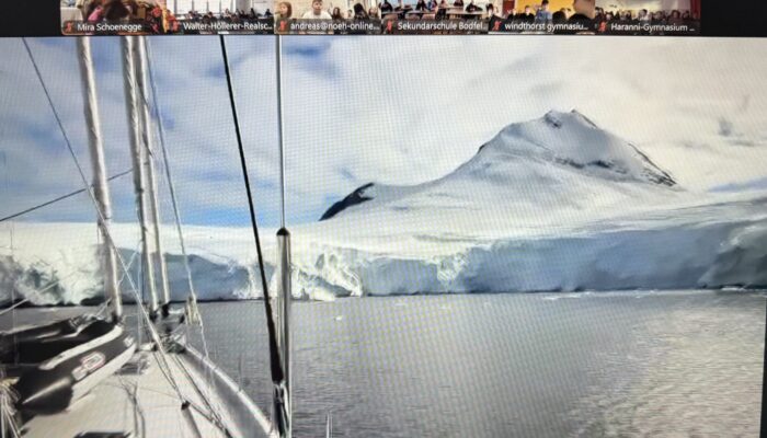 segelschiff malizia und eisberg